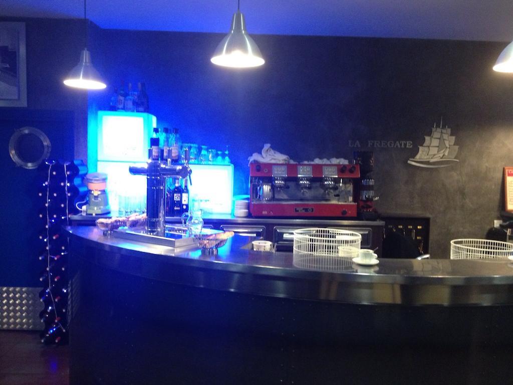 Hotel Restaurant La Fregate La Seyne-sur-Mer Zewnętrze zdjęcie