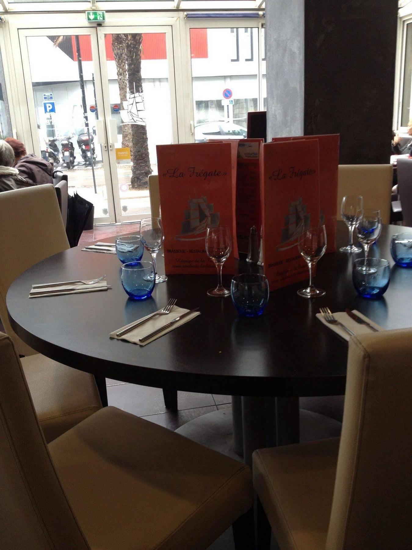 Hotel Restaurant La Fregate La Seyne-sur-Mer Zewnętrze zdjęcie